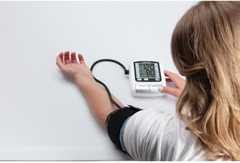 Máy đo huyết áp bắp tay HoMedics BPA065 công nghệ Smart Measure™ Technology