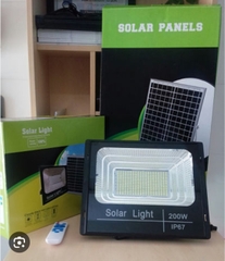 pha đèn năng lượng XB-T300/200WNLMT+4 mắt (vỡ kính ko bảo hành) (h/a)