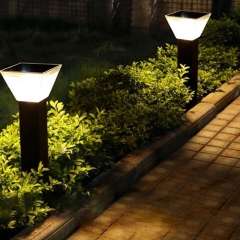 Đèn năng lượng mặt trời 5W Jindian V600