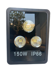 Đèn pha cốc vuông 150W Zeus