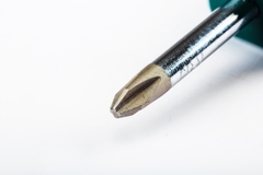 Tuốc nơ vít A đầu chữ thập SATA 2*38mm  62311