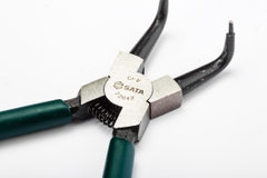 Kìm mở phe trong mũi cong SATA 7 inch 72041