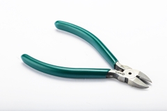 Kìm cắt lưỡi phẳng có lò xo SATA 5 inch 70633