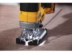 Máy cưa lọng pin Dewalt DCS334B