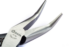 Kìm mũi cong nhỏ SATA 5.5 inch 70613A