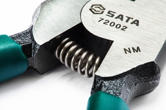Kìm mở phe ngoài mũi cong SATA 7 inch 72002