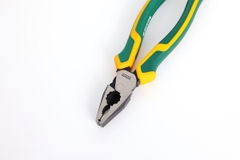 Kìm cắt dây kim loại 7 inch SATA 70322D - HIGH LEVERAGE COMBINATION PLIERS 7