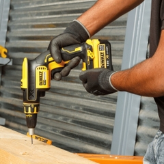 Máy vặn vít thạch cao dùng pin Dewalt DCF620N-KR