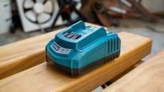 Sạc Pin 20V TFCLI2001 TOTAL