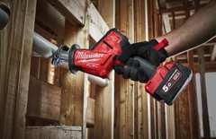 Máy cưa kiếm Milwaukee M18 FHZ-0 ( Chưa Pin & Sạc )