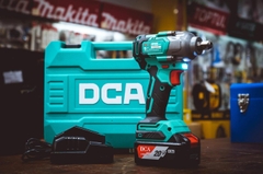 Máy siết buloong dùng pin DCA ADPB488EM