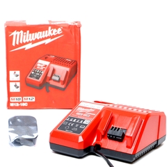 Bộ Sạc 12V-18V Milwaukee M12-18C