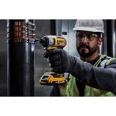Máy vặn vít pin 18V Dewalt DCF7871N