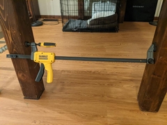 Kẹp gỗ 300mm Dewalt DWHT83600