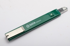 Dao tiện ích bằng kẽm 9*80mm SATA 93424A - ZI-ALLOY UTILITY KNIFE, 13-POINT, 9X80MM