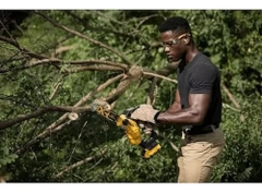 Máy cưa xích dùng pin Dewalt DCCS623B