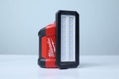 Đèn chiếu sáng trục xoay Milwaukee M12 PAL-0