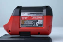 Đèn chiếu sáng trục xoay Milwaukee M12 PAL-0