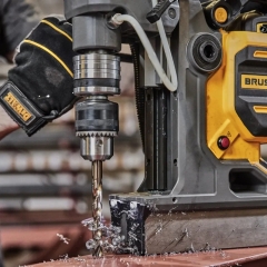 Máy khoan từ dùng pin Dewalt DCD1623N-B1