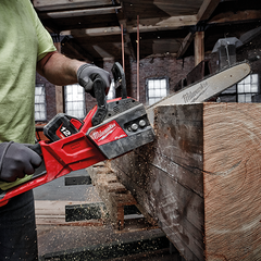 Máy cưa xích Milwaukee M18 FCHS-0G0 ( Chưa Pin & Sạc )