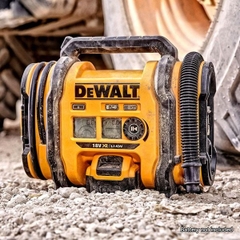 Máy bơm hơi dùng pin Dewalt DCC018N-XJ