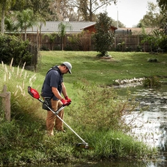 Máy cắt cỏ dùng pin 18V Milwaukee M18 FBCU-0