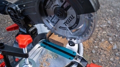 Máy cắt nhôm dùng pin 20V TMS2001 TOTAL
