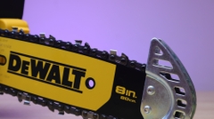 Máy cưa xích dùng pin Dewalt DCCS623B