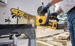 Máy cưa xích dùng pin Dewalt DCCS620B