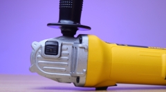 Máy mài góc điện 750W Dewalt DWE750S-B1