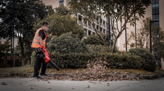 Máy thổi bụi Milwaukee M18 BBL-0
