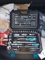 Bộ 44 cái socket (1/4+1/2 inch) & cần 2 chiều THT421441 TOTAL