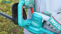 Máy cắt hàng rào dùng pin 20V THTLI20461 TOTAL