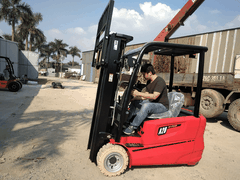 Hướng dẫn chăm sóc lốp xe nâng hàng khi thời tiết nắng nóng