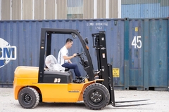 3 lợi ích tuyệt vời của xe nâng dầu diesel