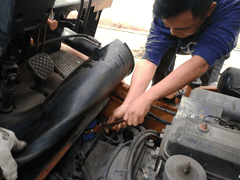 Làm thế nào để mua những bộ phận phụ tùng xe nâng hàng bạn cần?