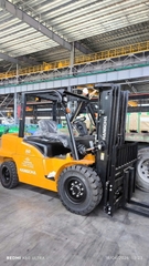 Xe Nâng Dầu: Giải Pháp Tối Ưu Cho Kho Hàng Hiện Đại