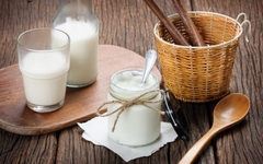 5 mẹo nấu sữa bò thơm ngon, không tanh như ngoài tiệm