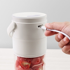 Máy xay sinh tố cầm tay LocknLock Vacuum Portable Blender EJJ346IVY 475ml pin sạc, có hút chân không giữ tươi sinh tố