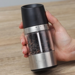 Dụng cụ xay tiêu lưỡi sứ KAIYO mã KPG-6179 với 4 mức điều chỉnh độ thô mịn linh hoạt