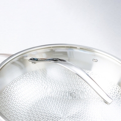 Nồi lẩu - chảo đúc inox 304 3 lớp đáy liền dập nổi Kaiyo sâu lòng 2 tay cầm vung kính size 24cm, 28cm