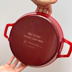 Chảo gang 2 tay cầm Oceno màu đỏ phủ men gốm chống dính tự nhiên bền bỉ an toàn