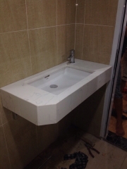 Đá chậu lavabo trắng ý