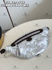 LV MAXI BUMBAG M20971 - LIKE AUTH 99%