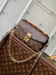 LV POCHETTE METIS EAST WEST MONOGRAM M46279 - LIKE AUTH 99%