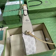 GUCCI HALF-MOON-SHAPED MINI BAG WITH INTERLOCKING G 726843 - LIKE AUTH 99%