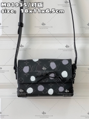 LV x YK STEAMER WEARABLE WALLET M81935 - LIKE AUTH 99% 
