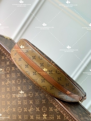 LV LOOP HOBO M46311 - LIKE AUTH 99%