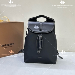 BURBERRY POCKET BACKPACK - LIKE AUTH 99%