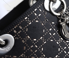 MINI LADY DIOR BAG SIZE 17 - LIKE AUTH 99%